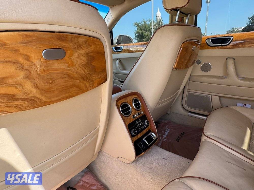 بنتلي فلاينج سبير  ٢٠١٠10