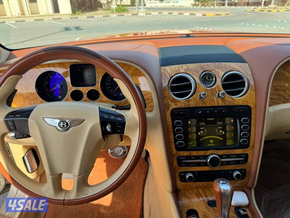 بنتلي فلاينج سبير  ٢٠١٠12