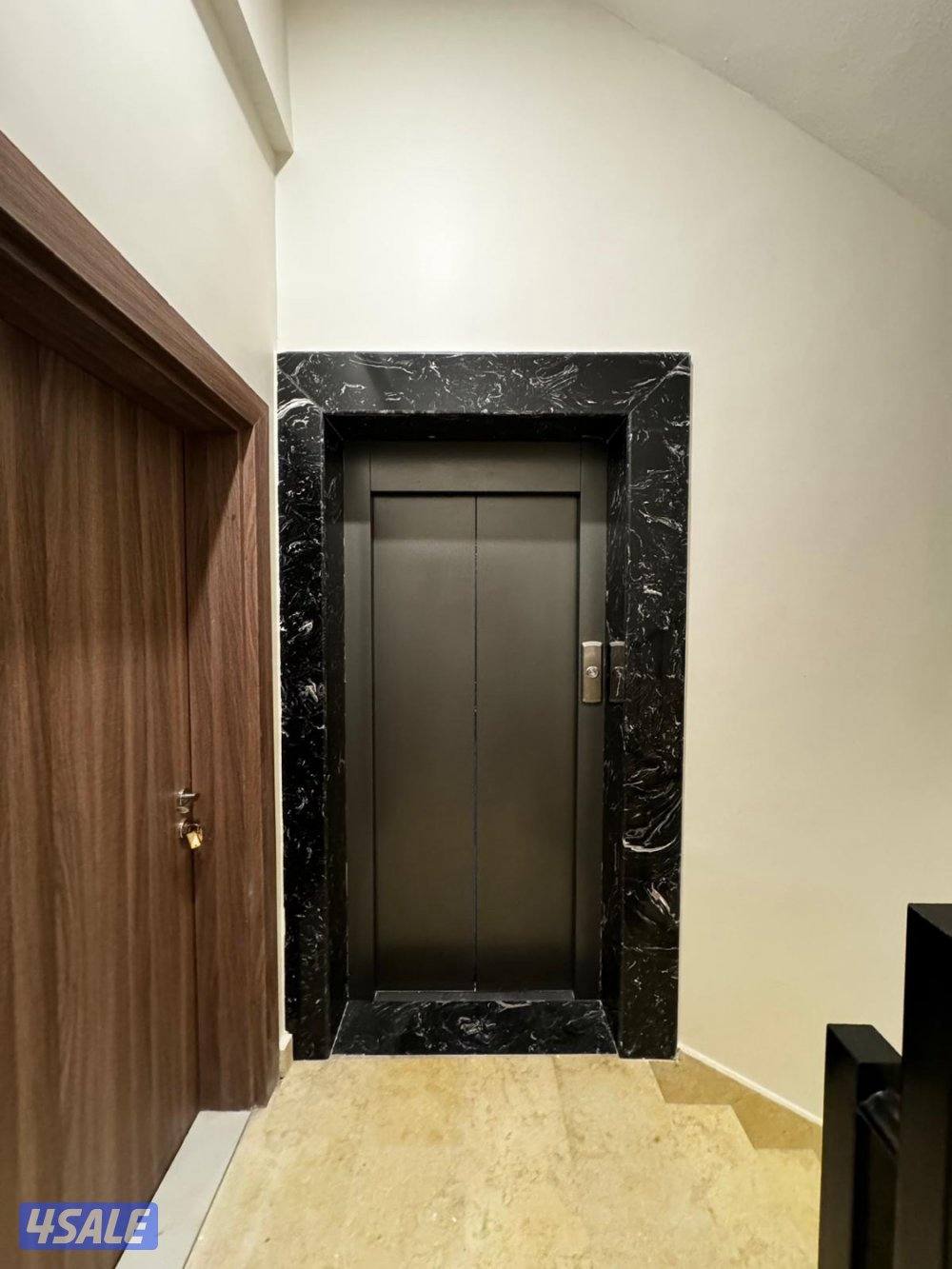 شقة للعرسان في غرب عبدالله المبارك0