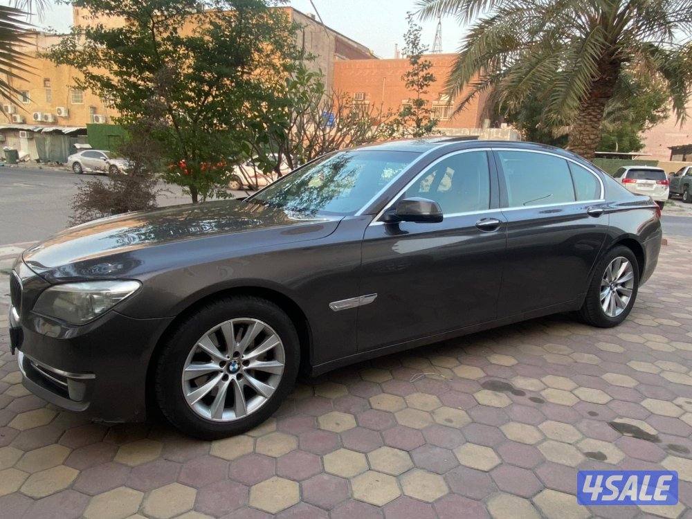 BMW 730LI 2015 بحالة ممتازه2