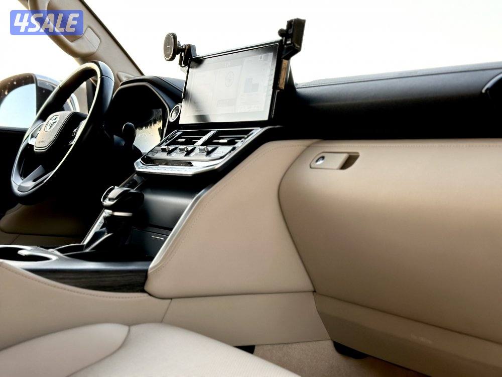 معرض القمة🚩8