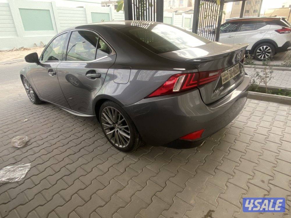 للبيع لكزس IS250 موديل 2015 مرفق فحص4
