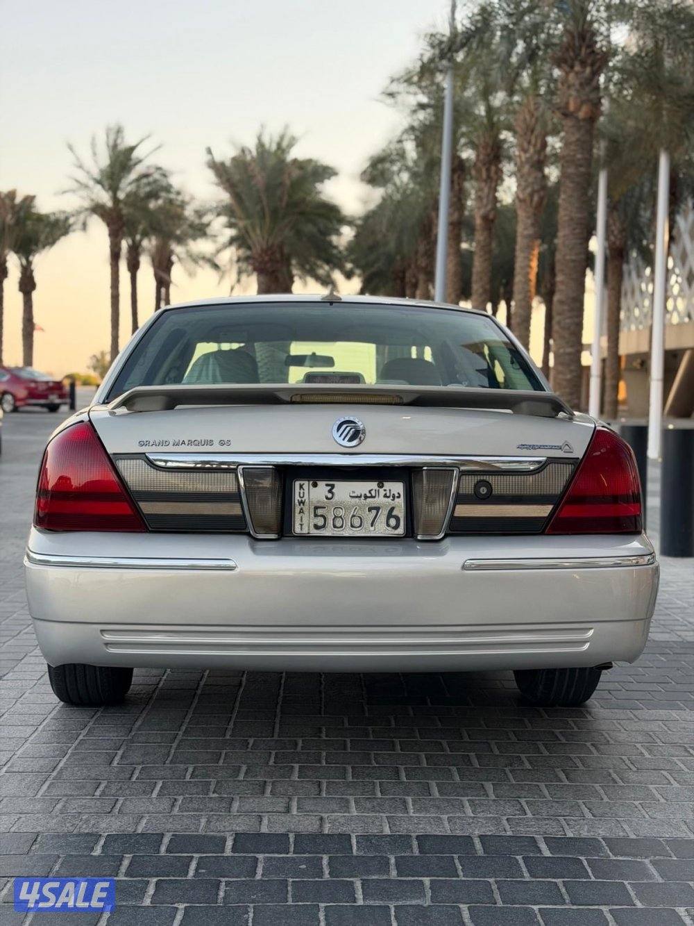 فورد جراندفوكتيريا2008 موتر مخزن بحاله الوكاله حاله نادره2