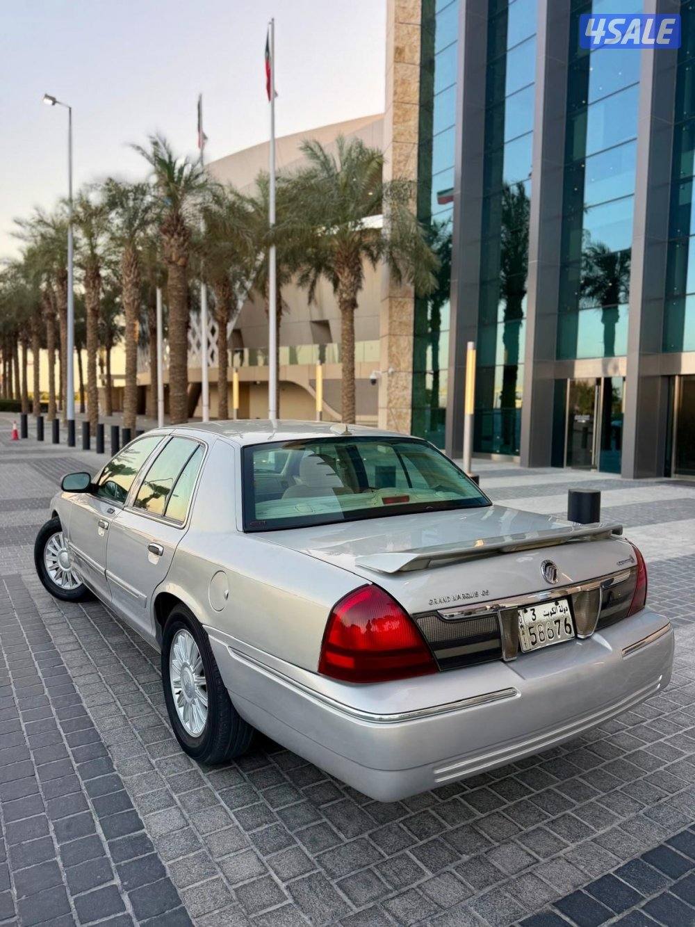 فورد جراندفوكتيريا2008 موتر مخزن بحاله الوكاله حاله نادره12