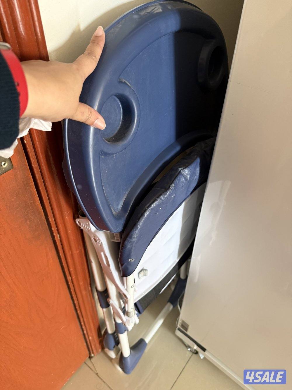 Foldable Baby Feeding Chair / High Chair – Compact & Sturdy4