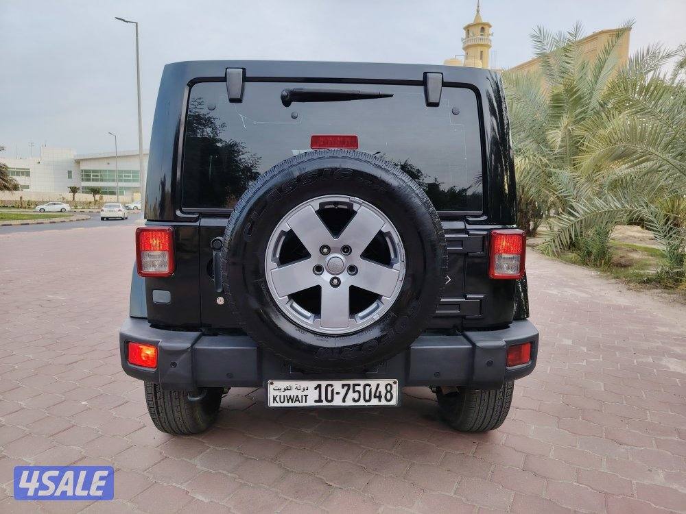 للبيع رانجلر صحاري ليمتد موديل 2011 عداد 1976
