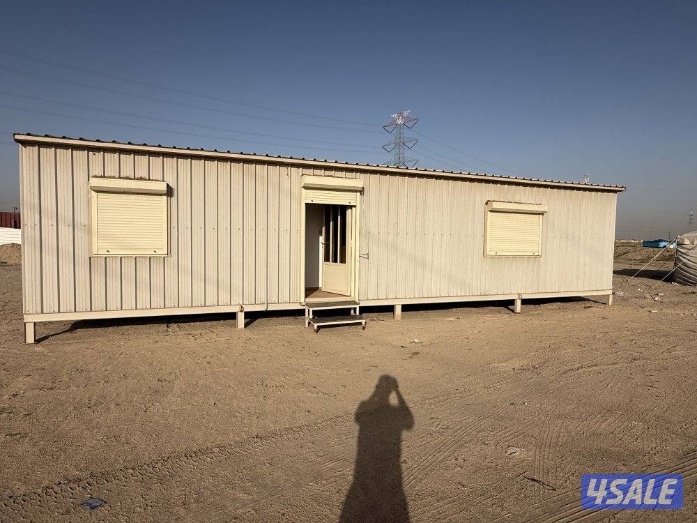 للبيع شاليه 12/4 يتكون من دوانيه وحمام ومطبخ وغرفه معا الاثاث والتكييف0