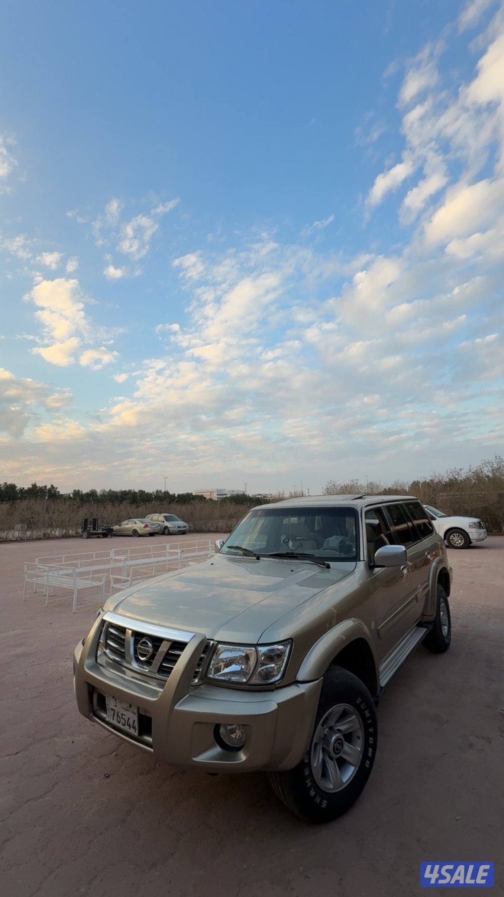 للبيع سفاري ٢٠٠٤0