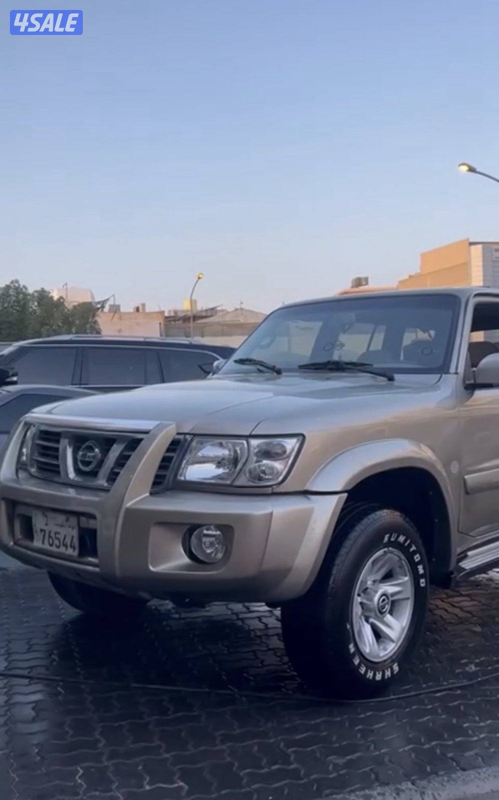 للبيع سفاري ٢٠٠٤2