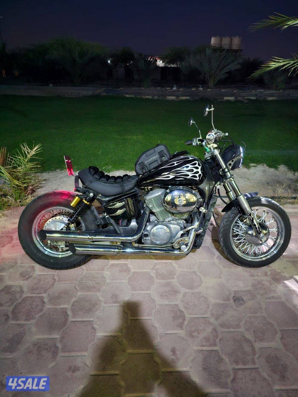 للبيع هوندا شادو كستم بوبر ستايل شرط الفحص موديل 1999 ماشي 30000 فقط1