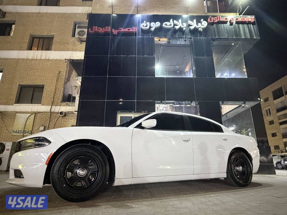 للبيع دوج شارجر ٢٠١٩ ماشي ١٦٠ الف صبغ الوكاله عده قطعه تجميلي شرط0