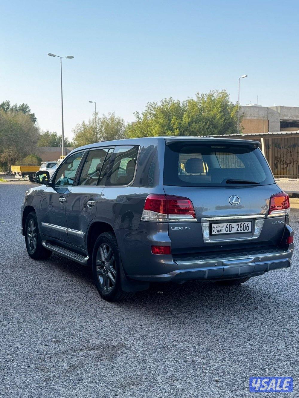 جيب لكزس سبورت الدرجه الاولى من داخل تان0