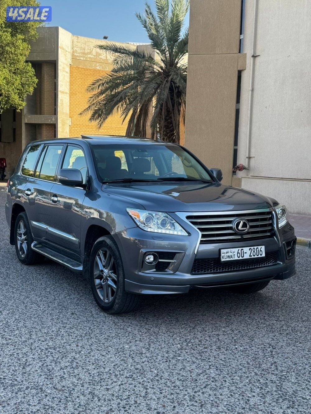 جيب لكزس سبورت الدرجه الاولى من داخل تان2