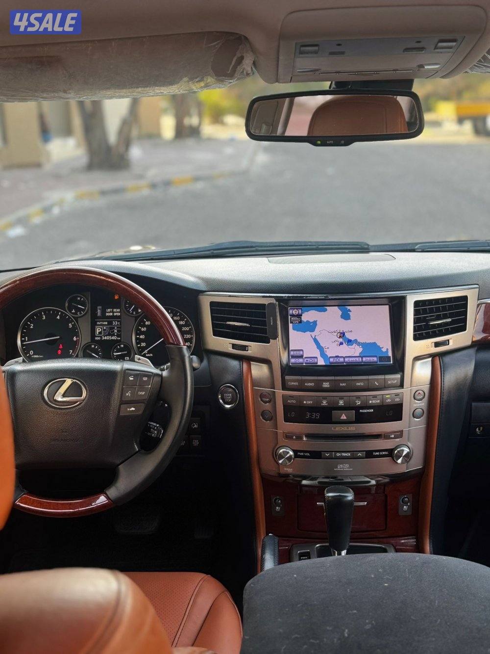 جيب لكزس سبورت الدرجه الاولى من داخل تان4