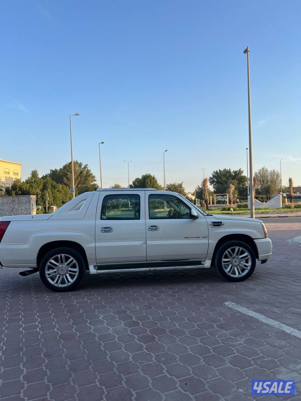 للبيع وانيت كاديلاك6