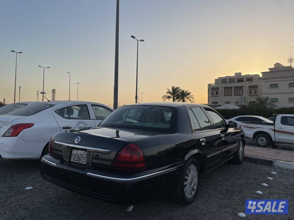 للبيع فورد جراند ماركيز1