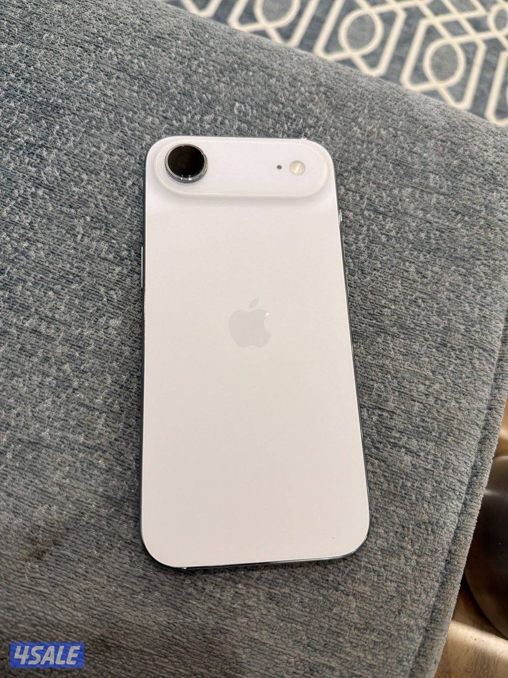 آي فون 17 اير 512 قيقه ألون ازرق مشحون 27 بطاريه 1003