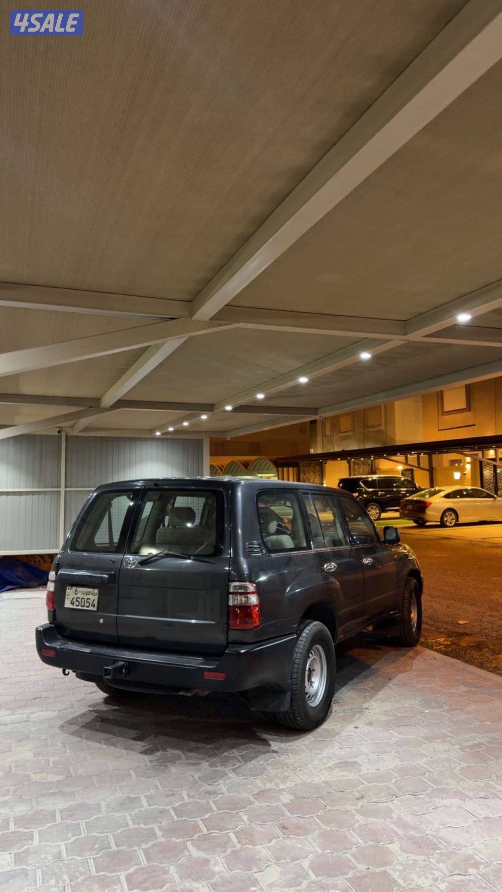 لاندكروزر 2005 Gxr0