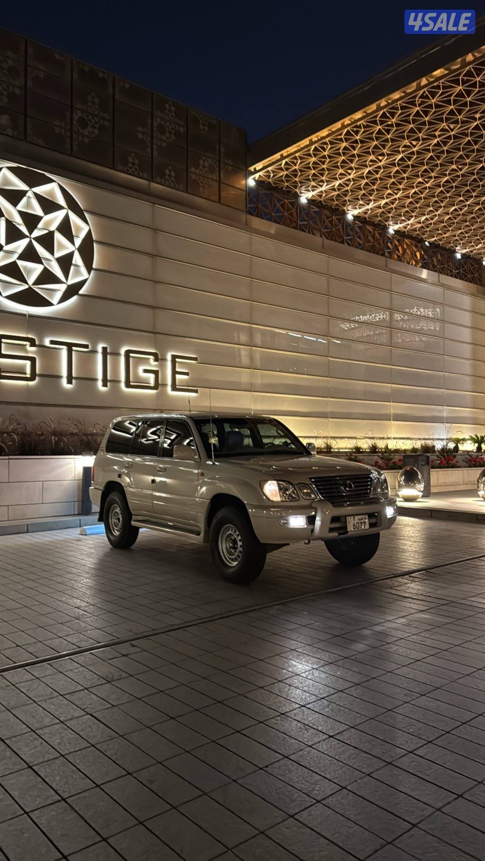 للبيع لكزس LX4703