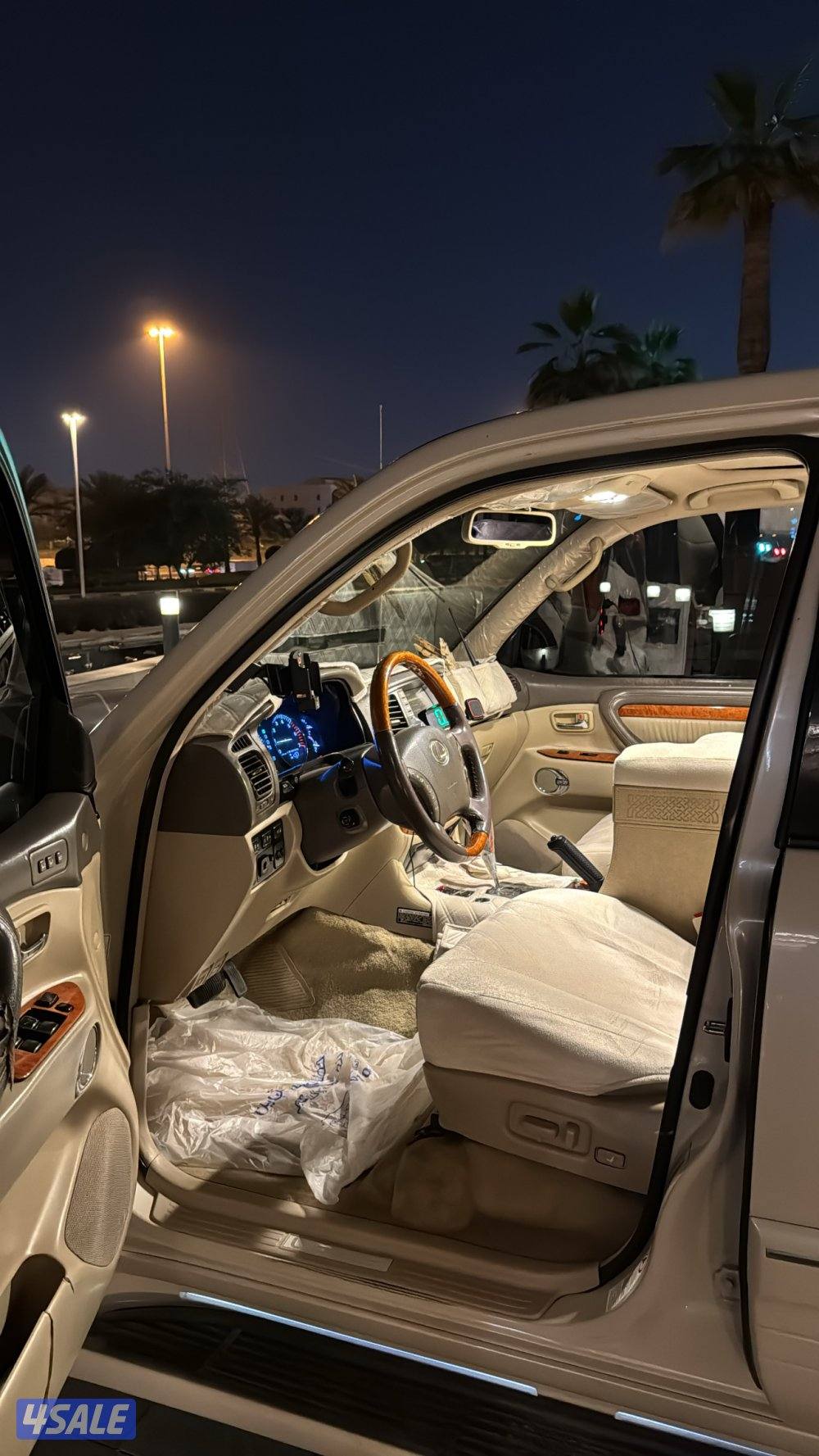 للبيع لكزس LX4704