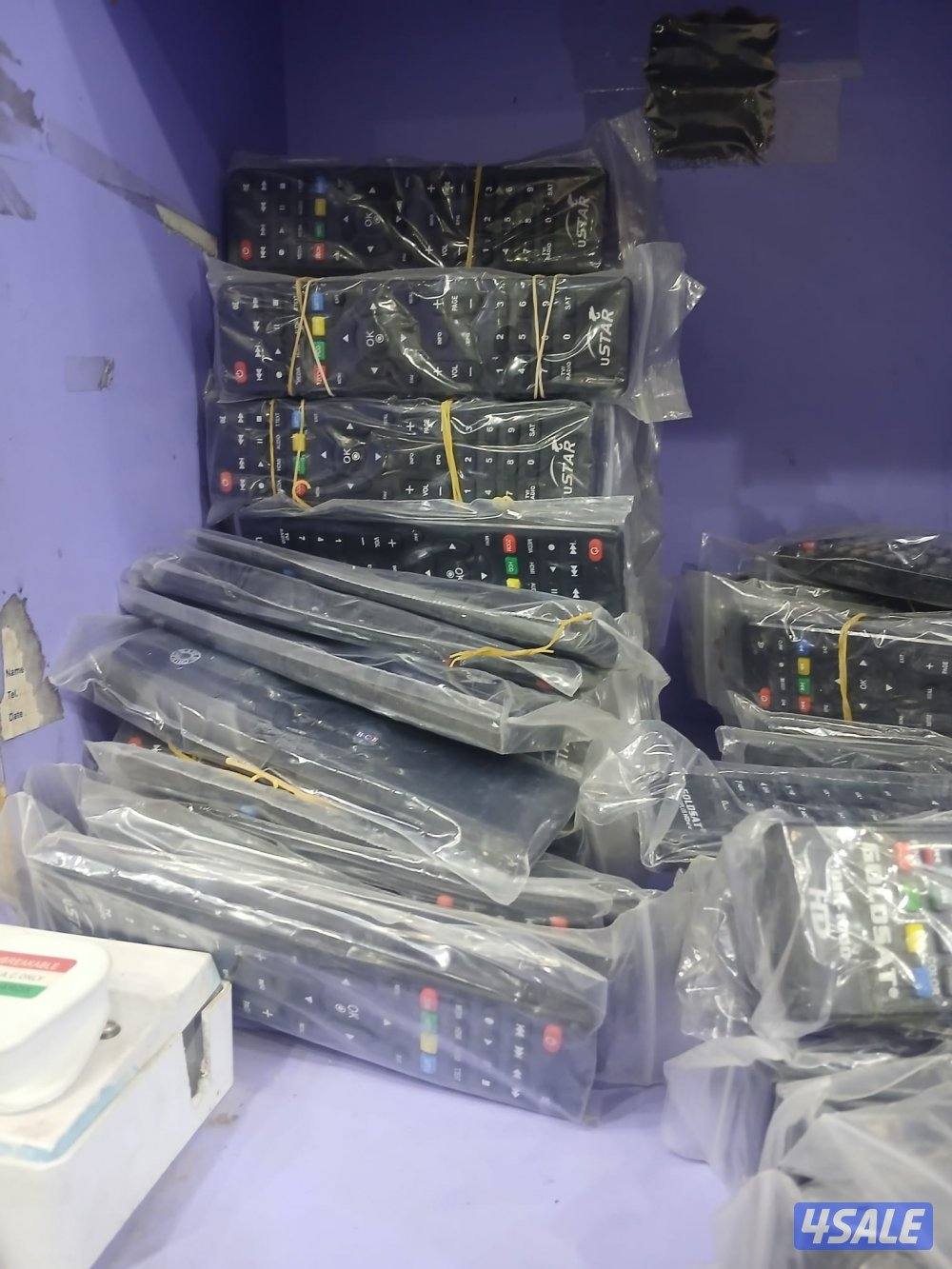 جميع أنواع الرموتات الأصلية والتجارية الجديدة المستعملة للتفزيونات1