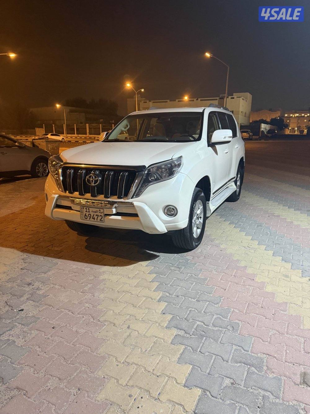 للبيع برادو 2014 TXL كامل المواصفات 6 سلندر شرط الفحص0