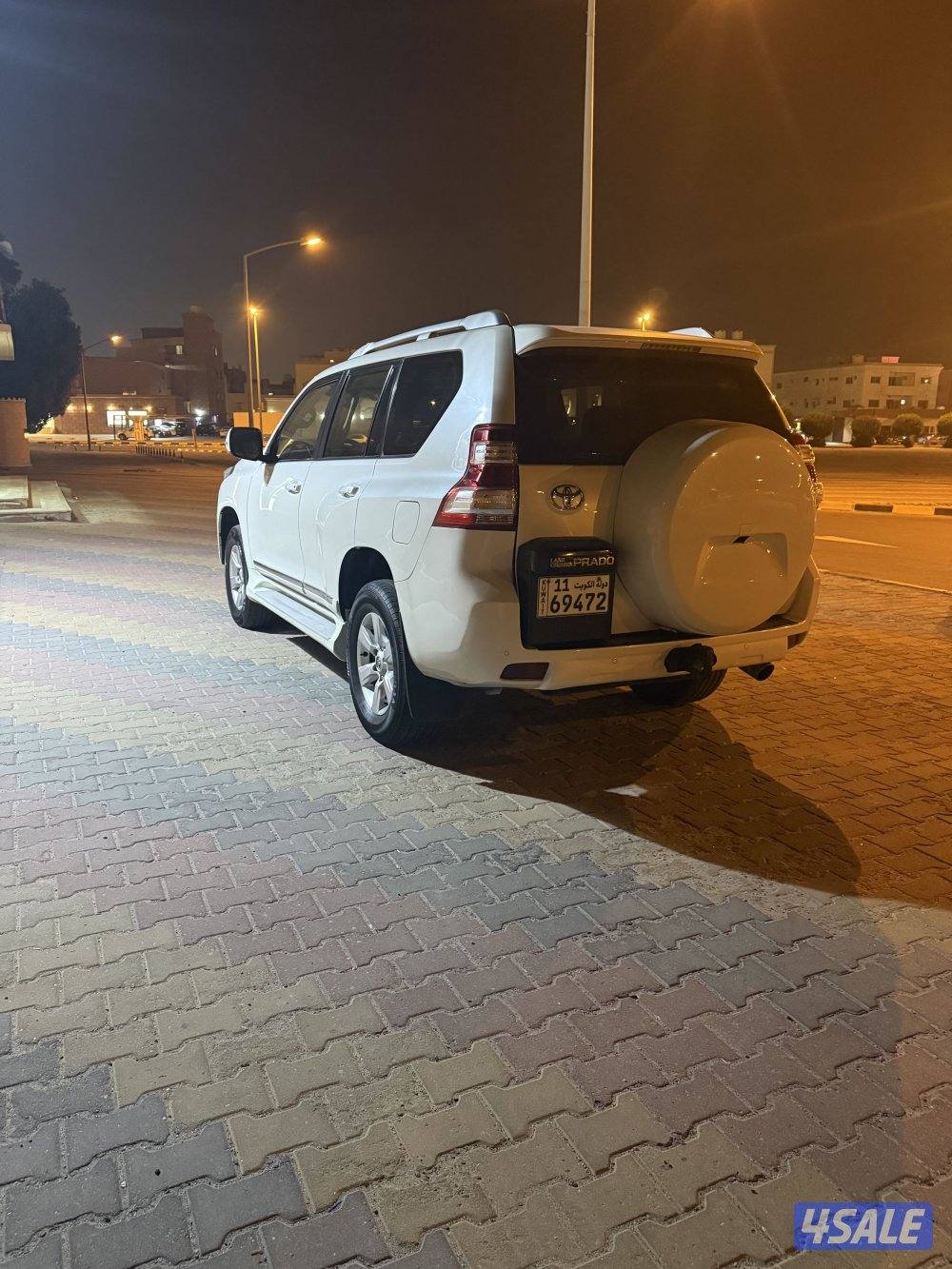 للبيع برادو 2014 TXL كامل المواصفات 6 سلندر شرط الفحص3