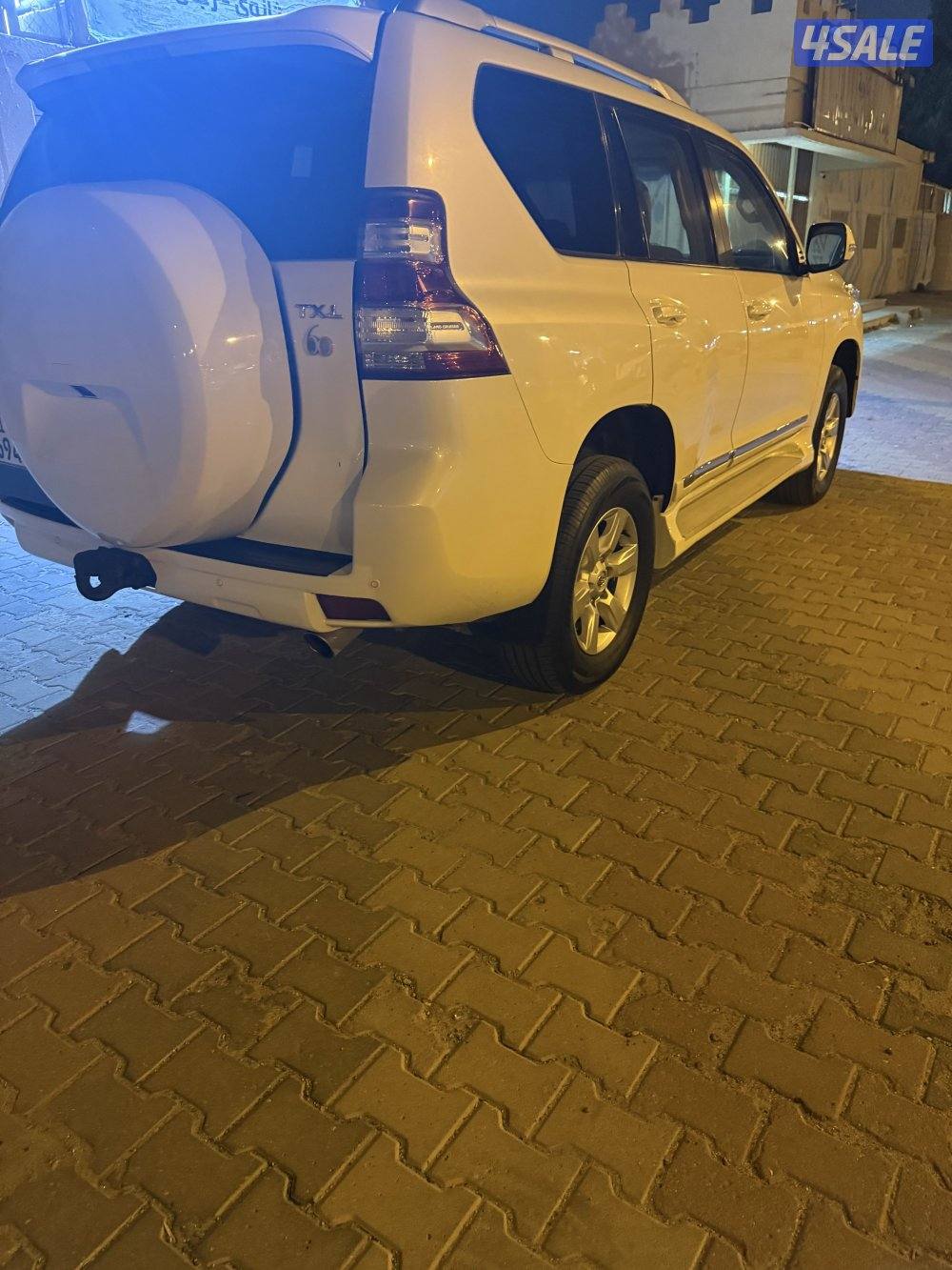 للبيع برادو 2014 TXL كامل المواصفات 6 سلندر شرط الفحص4