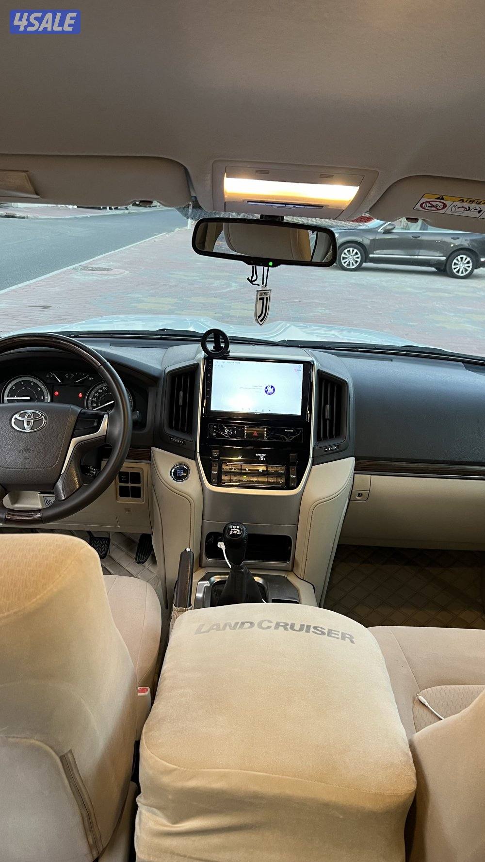 لاندكروزر2019 ماشي 1258