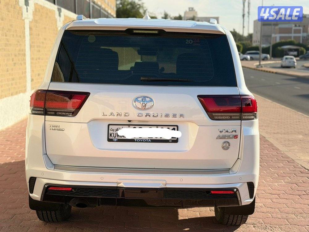 لاندكروزر vxr 2024 اعلا درجة الفل1