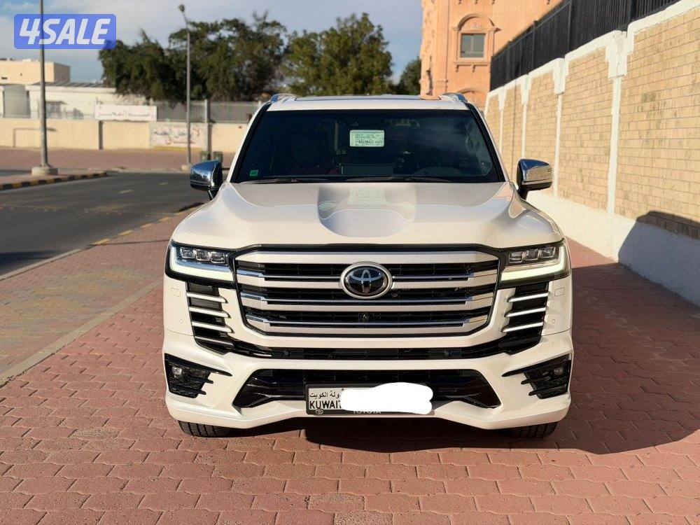 لاندكروزر vxr 2024 اعلا درجة الفل3