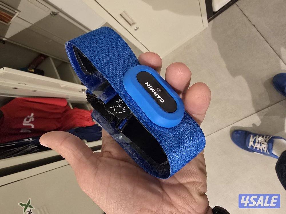 حزام للسباحه لحساب دقات القلب لساعه قارمن0