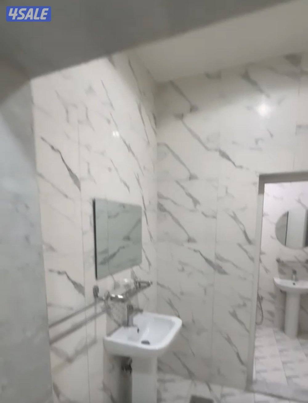 للايجار دور ارضي الواحة قطعة 4 مدخل ومخرج سهل6