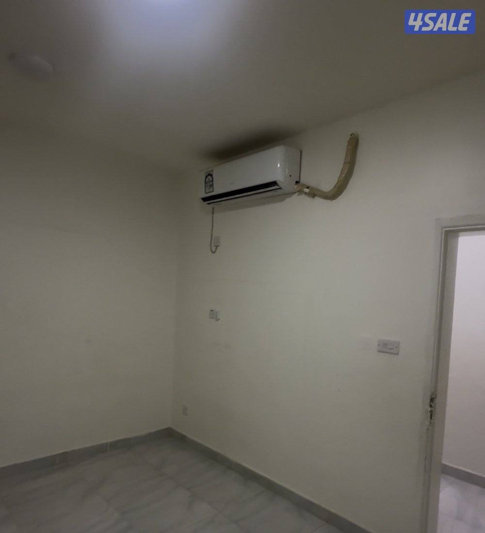 للايجار دور ارضي الواحة قطعة 4 مدخل ومخرج سهل10