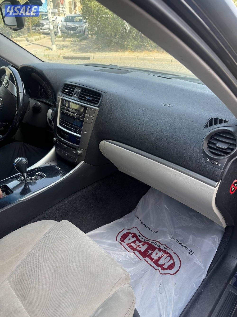 لكزس IS 250 للبيع بحالة ممتازة2