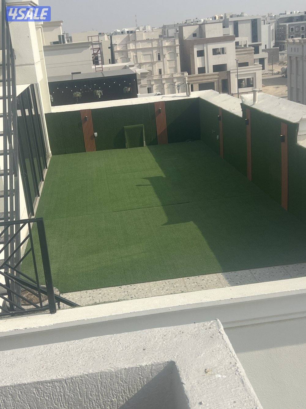 نقوم في جميع العمال الكهربائية تمديد تركيب صيانه شورتات تركيب ثريات2