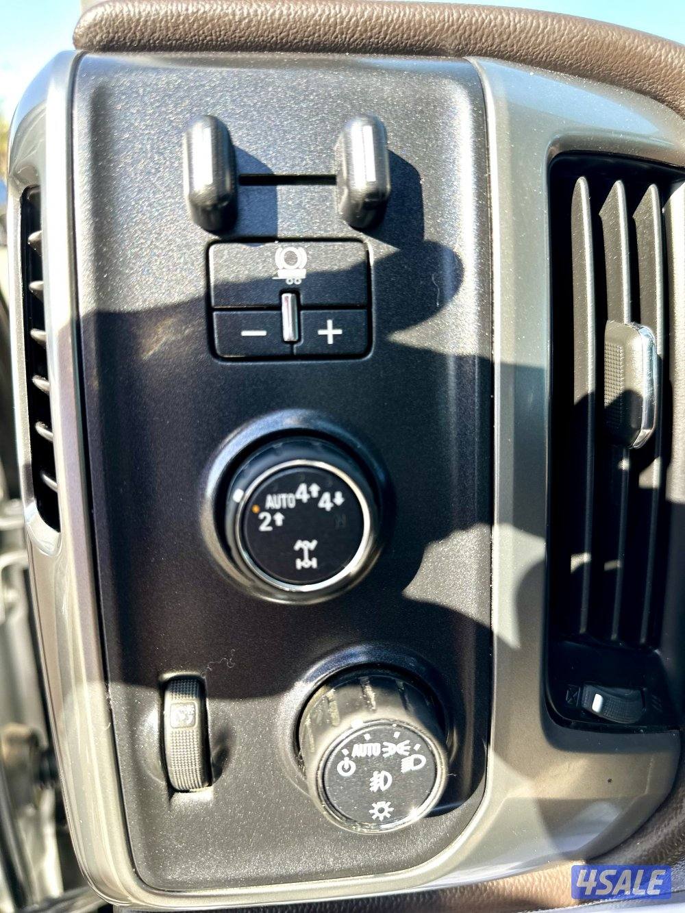 سلفرادو Z71 صبغ الوكاله 20176