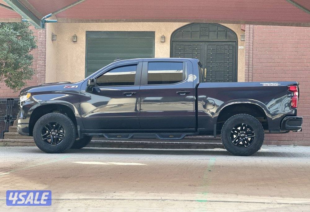 للبيع تريل بوس 20234