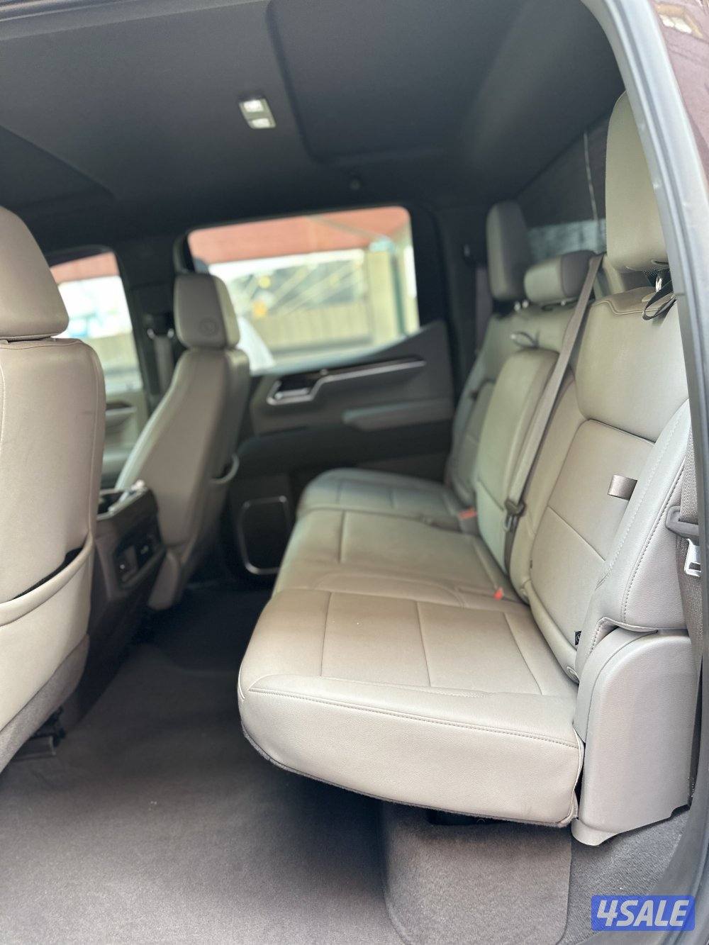 للبيع تريل بوس 20236