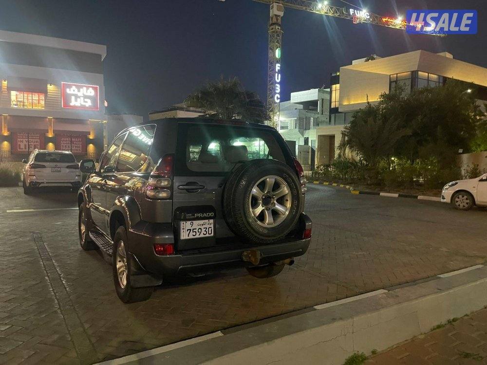 للبيع تويوتا برادو v6 كامل المواصفات فتحة سقف1