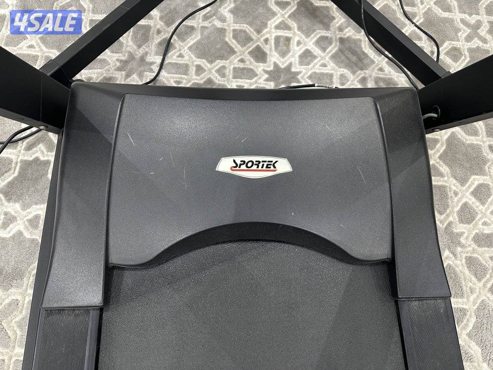 للبيع جهاز مشي بالاضافة الى ستاند وتلفزيون (التلفزيون قديم)1