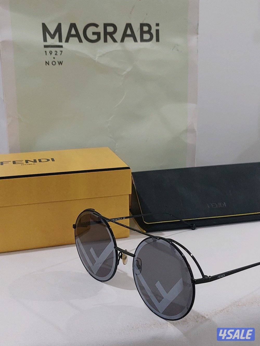 نظاره Fendi كامله المرفقات1