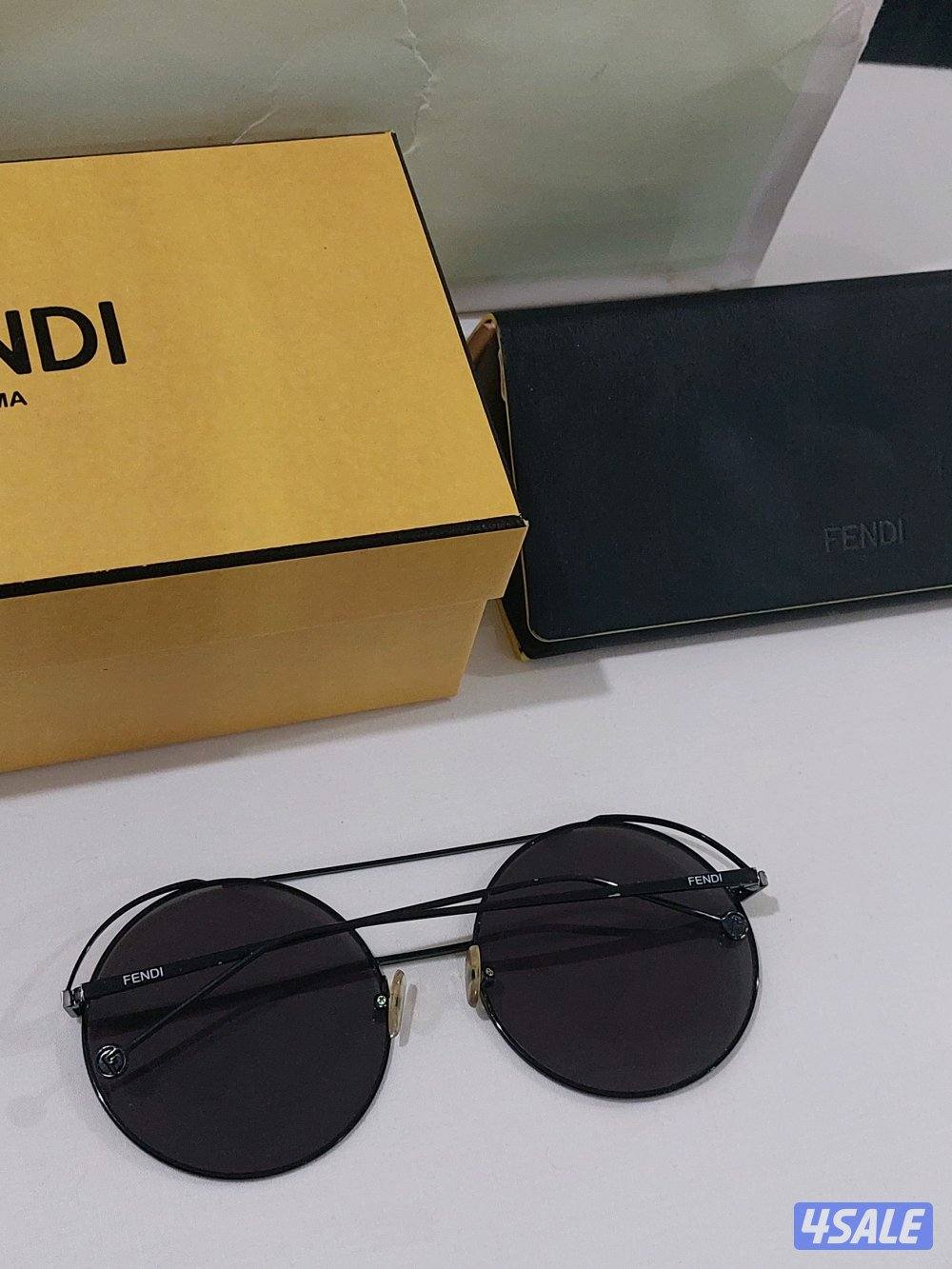 نظاره Fendi كامله المرفقات2