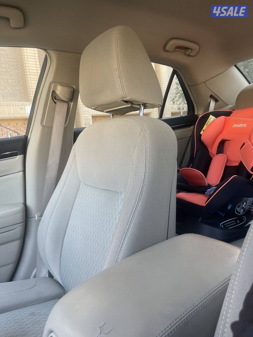 للبيع كرايسلر 6 سلندر بحالة ممتازة ✅4