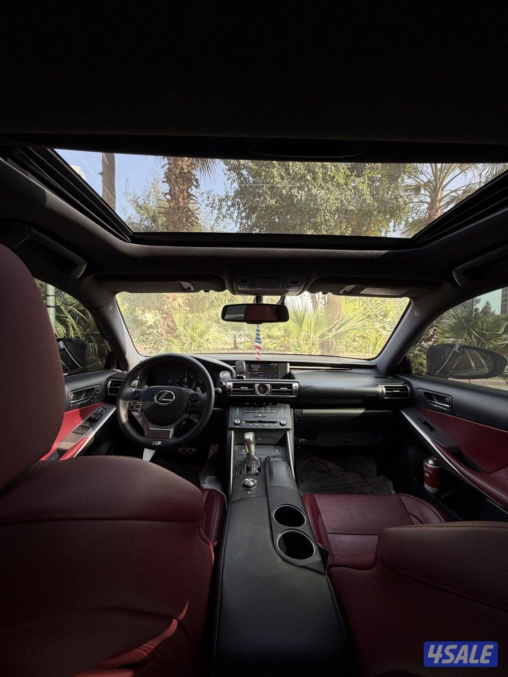 Lexus is350 F sport مميز جداً10