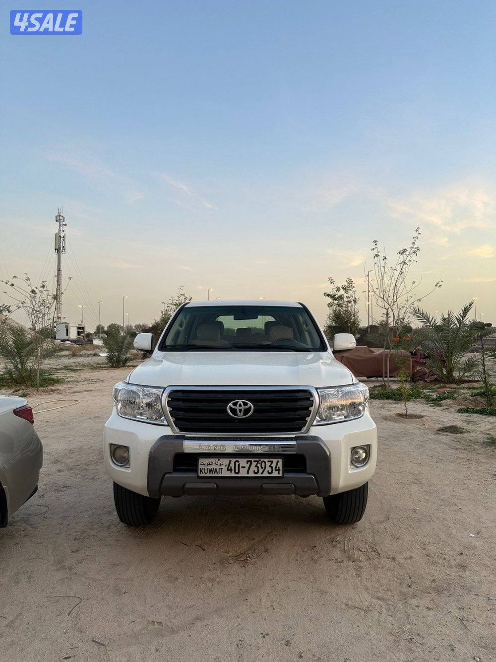 لاند ٢٠١٤ عداد ٤٠٠ قير عادي شرط الفحص نطيف0
