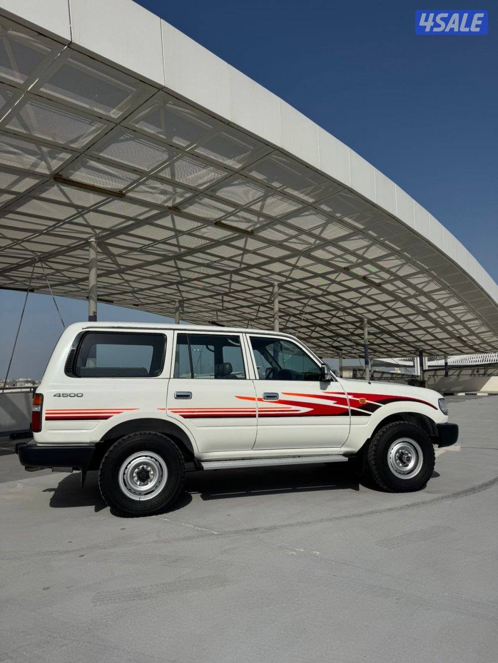 للبيع لاندكروزر GX 19961