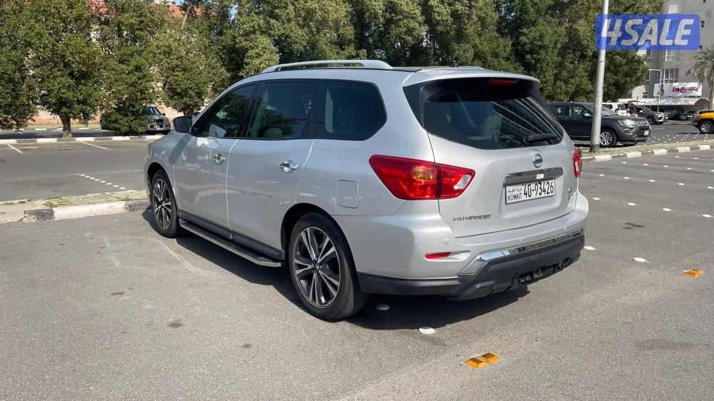 Nissan Pathfinder – 2018 – نيسان باثفايندر نظيفة وخالية من الحوادث5