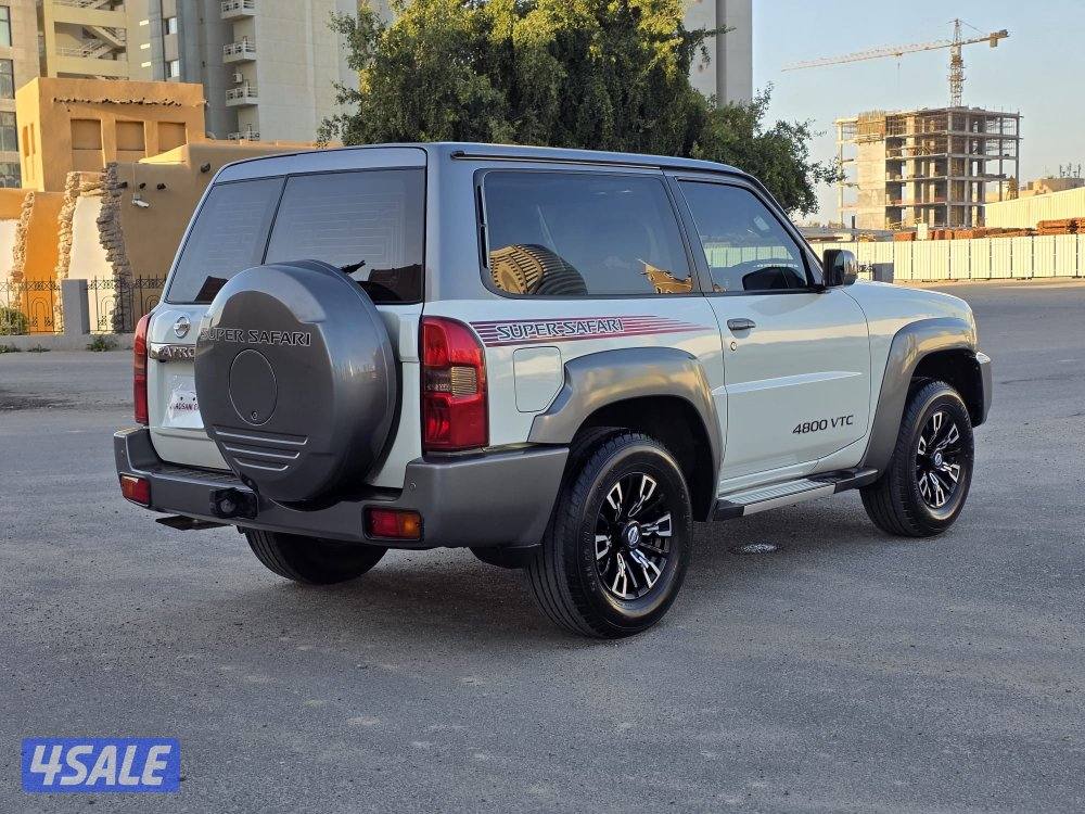 نيسان سوبر سفاري موديل /2023 عداد /48 الف كم صبغ الوكاله1