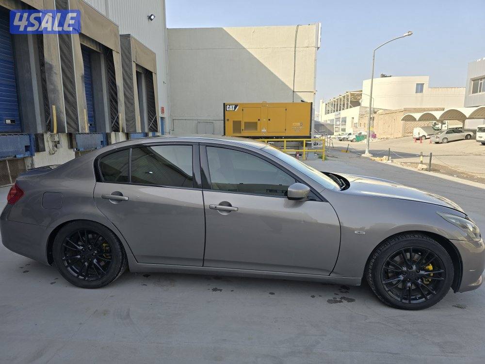 انفنتي g25 موديل 2013 بحالة ممتازة جدا شرط الفحص2